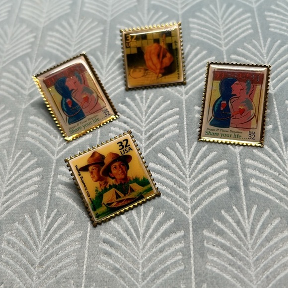 4 vintage collectible stamp brooches - Picture 3 of 11